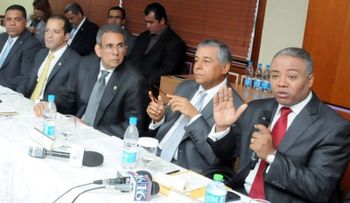 Inician programa rehabilitación vertedero de Duquesa