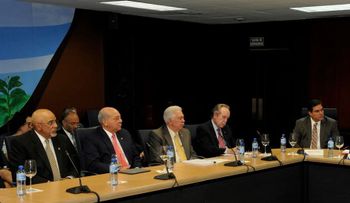 Gobernador del Banco Central y Superintendente de Valores presentan Anteproyecto Mercado Valores