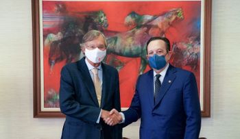 Gobernador del BCRD y nuevo embajador de España hablan sobre fortalecimiento comercial entre ambas naciones