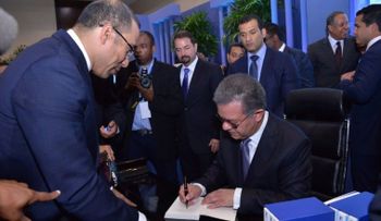 Leonel lanzará en Nueva York su libro â??Democracia, Modernidad y Progresoâ?