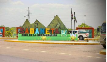 Abinader inaugura carretera en Santiago Rodríguez