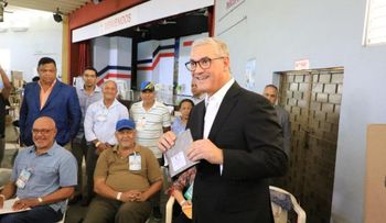 "Las votaciones marchan muy bien", dice Gonzalo Castillo 