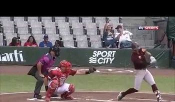 Bateador hace swing y umpires cantan bola; LMB lo suspende por el resto de la temporada