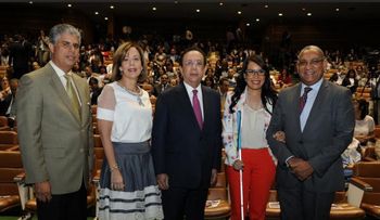 Francina Hungría ofrece charla motivacional a voluntarios del Banco Central