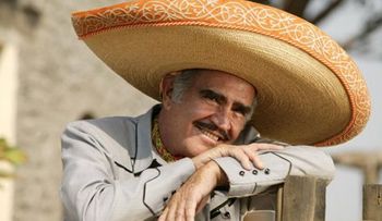 Darán de alta a Vicente Fernández tras sufrir trombosis pulmonar 
