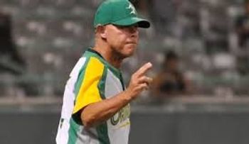 Los Toros buscarían contratar a Dean Treanor; como Gerente General y también conversan con Junior Noboa