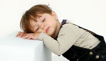 Acostar tarde a los niños limita su poder cerebral