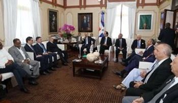 El Gobierno llama a firmar Pacto Eléctrico, listo en un 95%