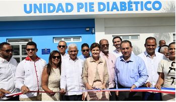 Raquel Peña inaugura ampliación de Emergencia en hospital de Cenoví
