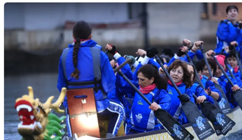 Mujeres reman unidas contra el cáncer de mama