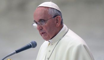 Papa alienta a enfermos ponerse primera línea en misión por paz   
