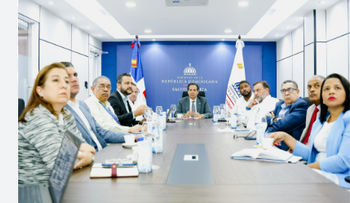 Gobierno fortalece atención primaria para reducir presión en hospitales públicos