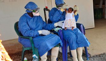 El ébola ya no es una emergencia de salud pública internacional, dice la Organización Mundial de la Salud