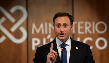 El Procurador pierde la batalla con Miriam Germán; pide disculpas por su actuación y se inhibe en su caso