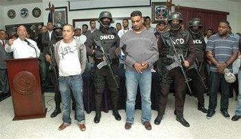 DNCD expulsa 2 de sus miembros por supuesta vinculación caso 30 kilos