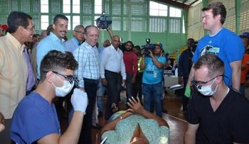 Senador del Distrito Nacional, Reinaldo Pared Pérez encabeza operativo odontológico