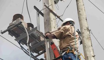 Falla de transformador deja sin luz varios sectores de Los Alcarrizos