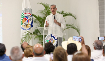 Abinader anuncia 400 becas en Dajabón