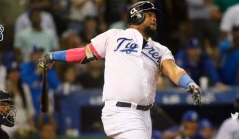 Licey gana y termina en 1er lugar Round Robin: Juan Francisco dispara jonrón con las bases llenas