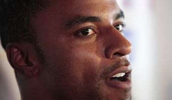 Acusan de violación al ex jugador de NFL Darren Sharper 
