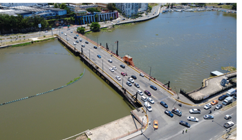 Puente flotante cerrará 2 horas este sábado por paso de embarcación