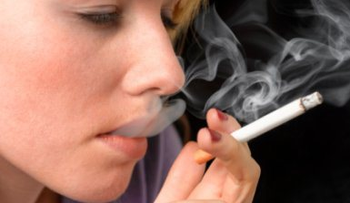El humo del tabaco provoca sordera