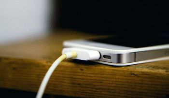 5 trucos para cargar la batería del móvil más rápido