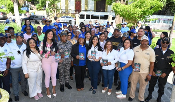Ministerio Mujer realiza jornadas preventivas en San Cristóbal