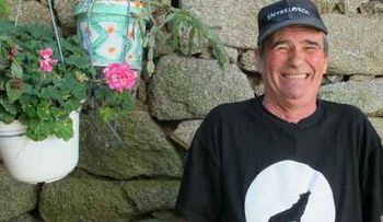 El hombre que vivió 12 años entre lobos