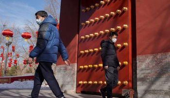 Aumenta a 803 los muertos por coronavirus en China y 37 mil los contagiados