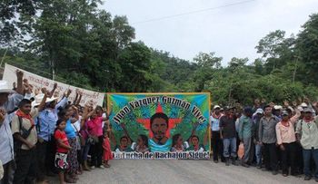Secretario falsifica firma juez para liberar asesino y emprende la huida