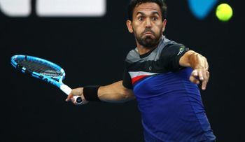Víctor Estrella pierde oportunidad de jugar en Abierto de Francia     