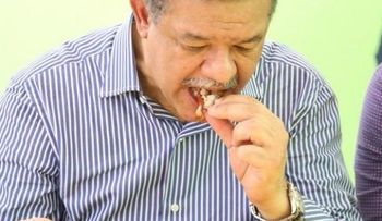 Leonel inicia su campaña proselitista en Santo Domingo Norte