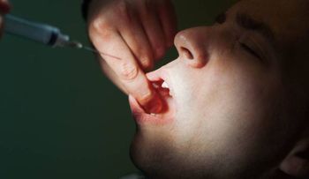 Sexo oral y cáncer: cada vez más hombres se ven afectados por el VPH