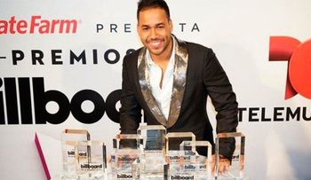 Romeo Santos arrasa en Premios Billboard