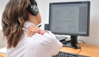 Conoce enfermedades que te provocan durar mucho tiempo en una computadora; recomendaciones 