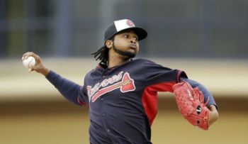 Ervin Santana logra su triunfo 13 de la campaña