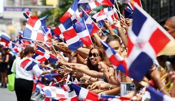 Dominicanos NY perciben lo mismo para RD dice EEUU