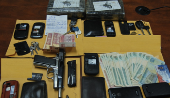 DNCD apresa a cuatro con 2.6 kilos de cocaína; trataron sobornar agentes con RD$2 millones
