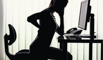 5 ejercicios combatir mala postura por la computadora