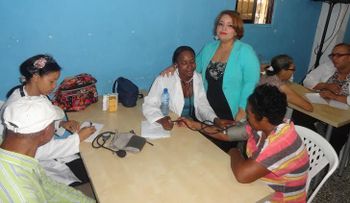 A.P.E  y entidades comunitarias ralizan operativo médico en los Praditos