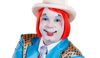 Payaso "Kanqui" salió del país el jueves con destino a NY, por el Aeropuerto del Cibao
