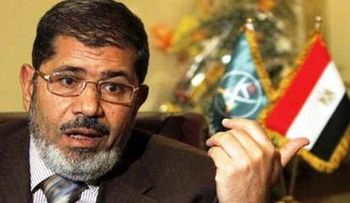 El presidente de Egipto de enroca y rechaza el ultimátum del Ejército 