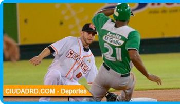 Toros y Estrellas ganan y provocan triple empate en la cima del torneo