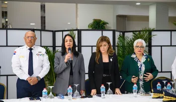 Gobierno flexibiliza horarios por Navidad y Año Nuevo