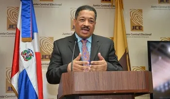 JCE contará voto presidencial, de manera manual y electrónicamente