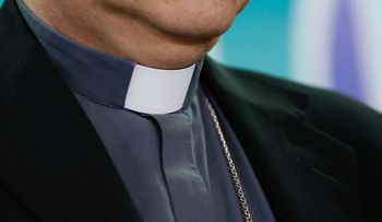 Iglesia Católica de Colombia suspende a 19 curas por casos de abuso sexual