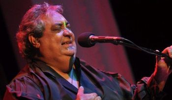 Anthony Ríos en estado delicado de salud; Johnny Ventura pide oración