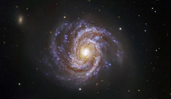 Científicos captan estertores finales de una estrella masiva en otra galaxia