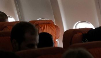 Ecuador no sabe dónde está Snowden ni hacia dónde se dirige; no está en avión vuela a La Habana